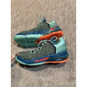 Nike 6.5Y LeBron 18 GS "We Are Family" basketball shoe NWT